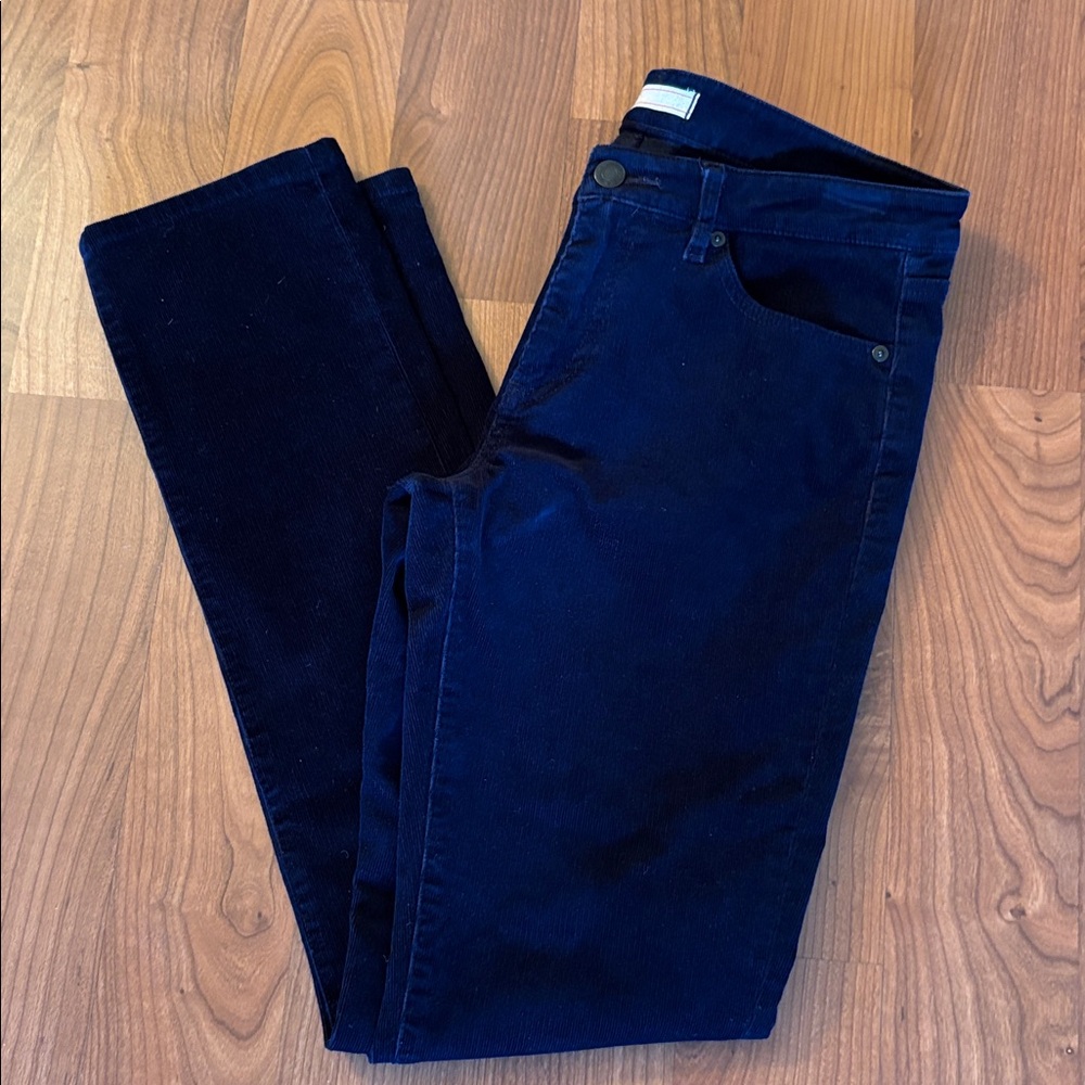 Uniqlo Navy Corduroy Straight Mid Rise